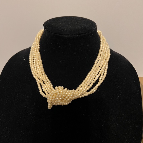 Avon Handbags - AVON VINTAGE JEWELRY SET